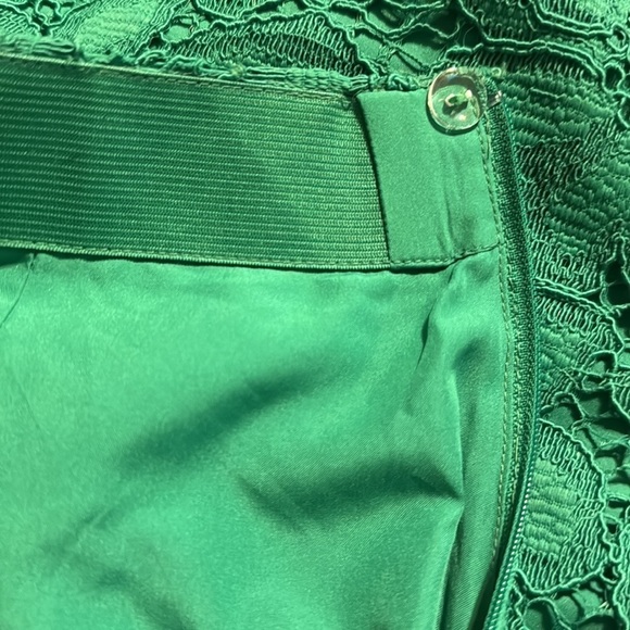 Size 6 green lace, mini skirt lined bright green high waisted skirt - Picture 3 of 6
